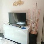 Bloom Apartman